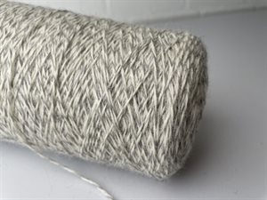 Luksus uld - 100% uld i light grey melange, ca. 266 gram